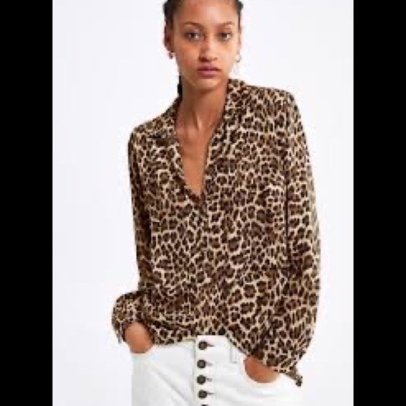 Zara Tops - Zara Button up blouse